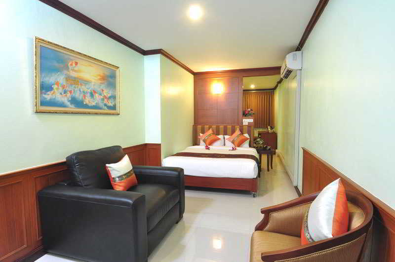 Sky Suites Bangkok Exteriör bild
